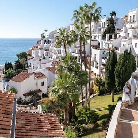 Capistrano Playa 111 아파트 *